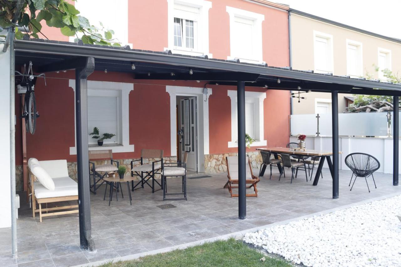 Casa Flor Delfin Ribadeo Villa Exterior photo