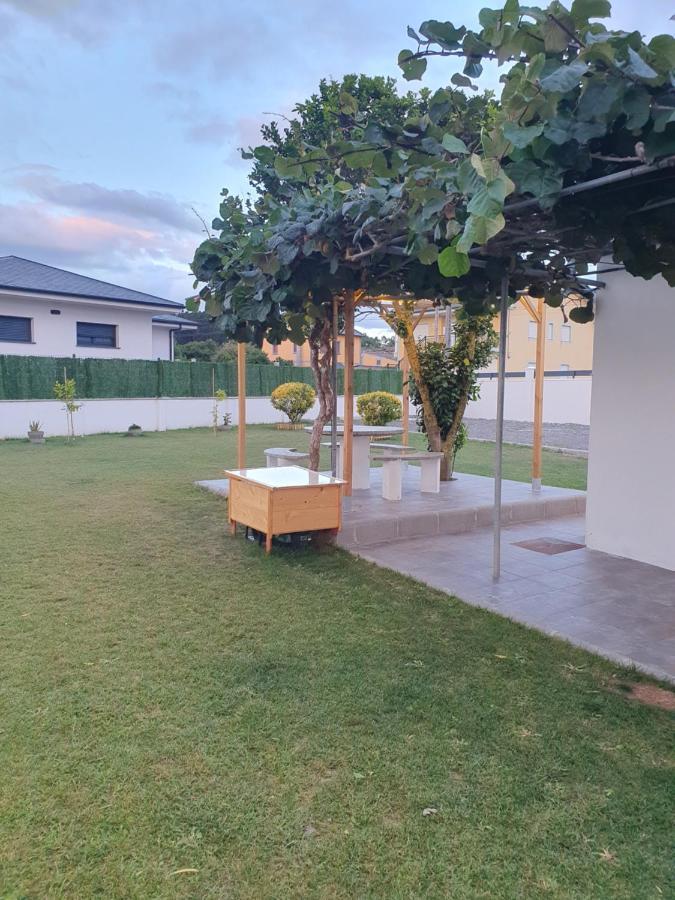 Casa Flor Delfin Ribadeo Villa Exterior photo